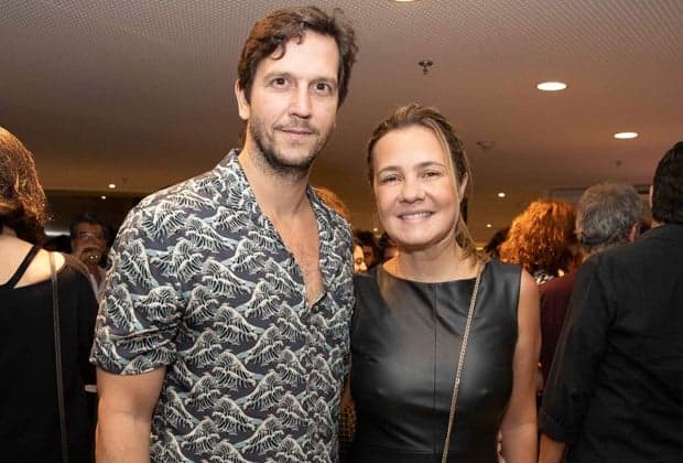Amor de Mãe: Com estreia de nova trama, Vladimir Britcha e Adriana Esteves batem feito incrível
