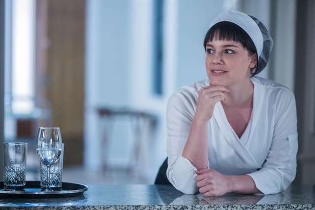Dalila (Alice Wegmann) tenta matar Laila envenenada na novela Órfãos da Terra (Foto: Globo/Raquel Cunha) Dalila (Alice Wegmann) tenta matar Laila envenenada na novela Órfãos da Terra (Foto: Globo/Raquel Cunha)