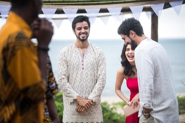 Bruno (Rodrigo Simas), Laila (Julia Dalavia) e Jamil (Renato Góes) em Órfãos da Terra (Foto: Globo/Raquel Cunha) Bruno (Rodrigo Simas), Laila (Julia Dalavia) e Jamil (Renato Góes) em Órfãos da Terra (Foto: Globo/Raquel Cunha)
