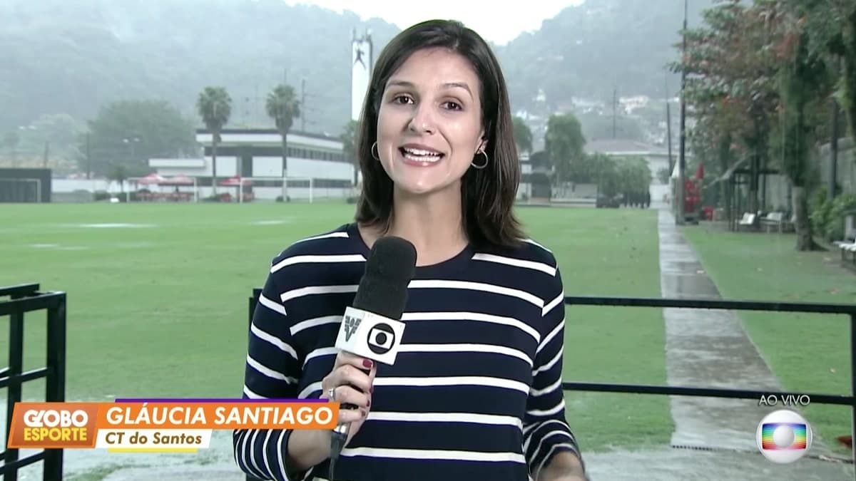 A repórter Glaucia Santiago se pronunciou ao zoar jogador (Foto: Reprodução) A repórter Glaucia Santiago se pronunciou ao zoar jogador (Foto: Reprodução)
