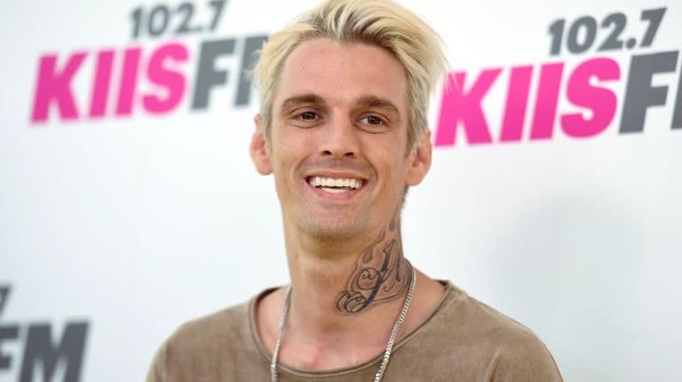 Aaron Carter revela que foi abusado sexualmente pela própria irmã quando criança e detalhes chocantes vem à tona