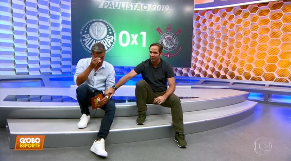 Após cair no choro por causa da Globo, Ivan Moré se vinga e faz o que sempre foi proibido no canal