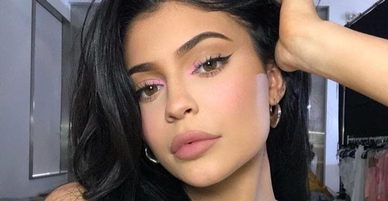 Kylie Jenner abre o jogo sobre maternidade e causa polêmica ao defender a sexualização de seu corpo