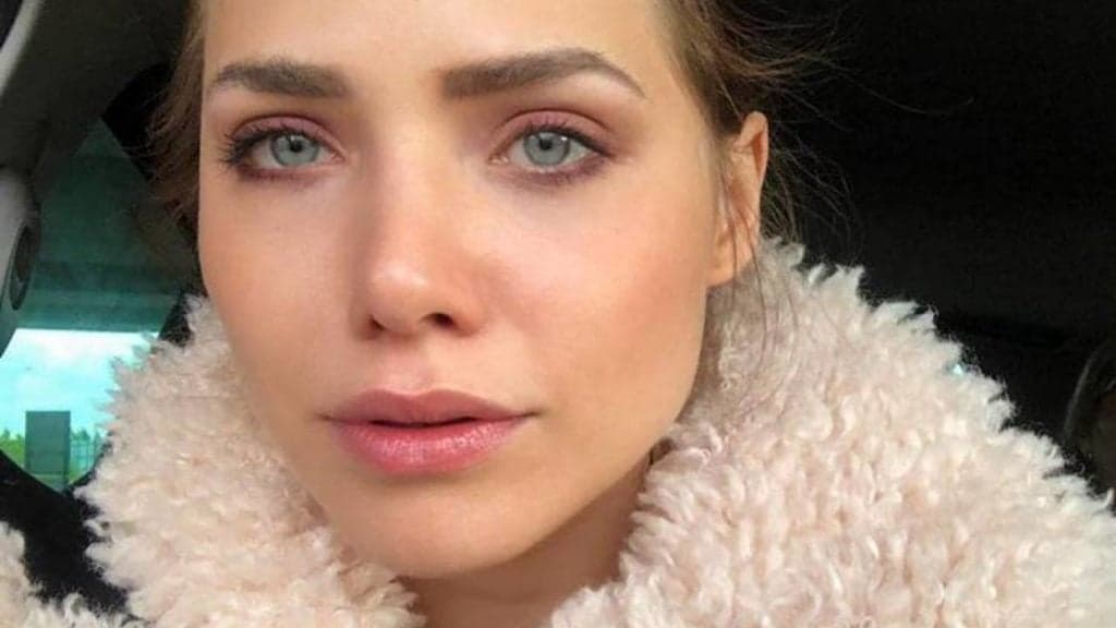 Grávida, Leticia Colin tem foto nua vazada e detalhe deixa público perplexo