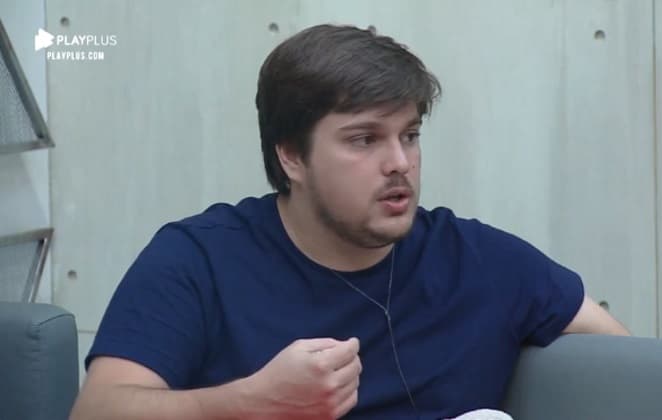 Lucas Salles no reality Power Couple Brasil da Record tv (Reprodução: PlayPlus) Lucas Salles no reality Power Couple Brasil da Record tv (Reprodução: PlayPlus)