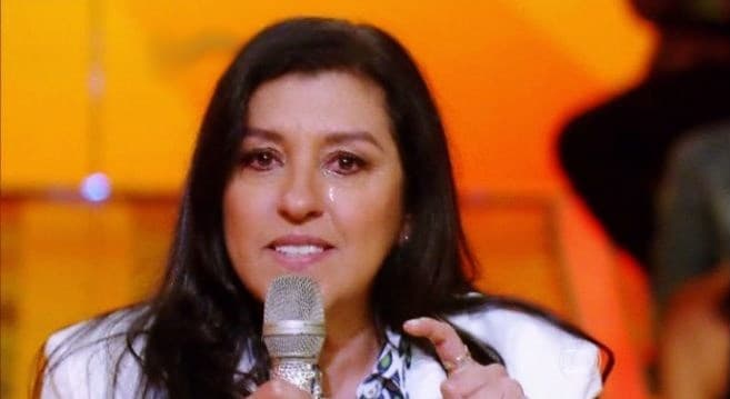 Amor de Mãe: Regina Casé é traída pelo marido e toma facada de irmã em tragédia