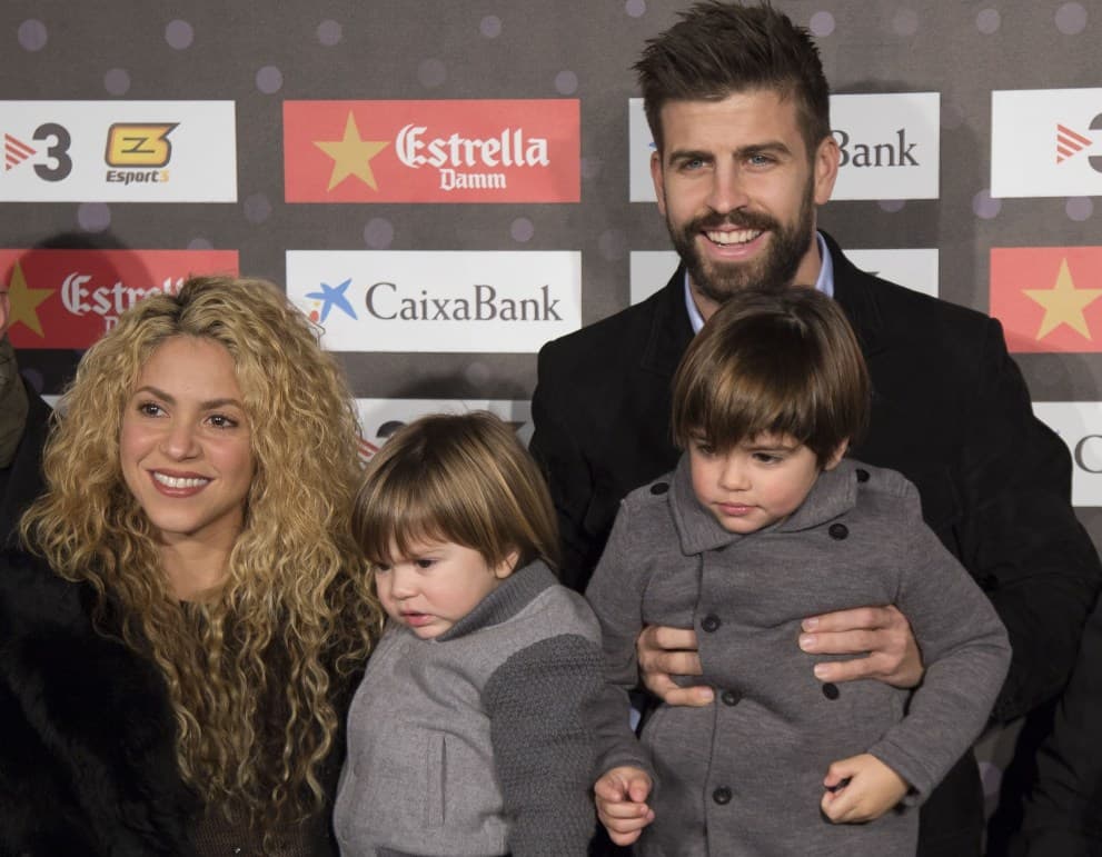 Shakira, Piqué e filhos (Foto: Reprodução)