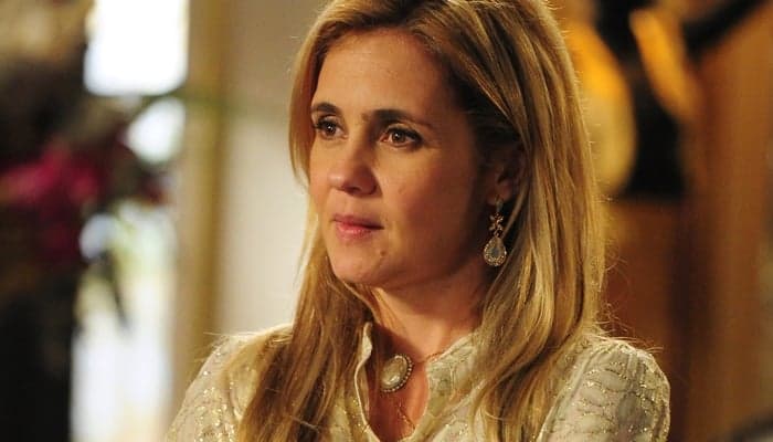 Das telas para a história: Adriana Esteves revive Carminha e expõe o que jamais se pensou