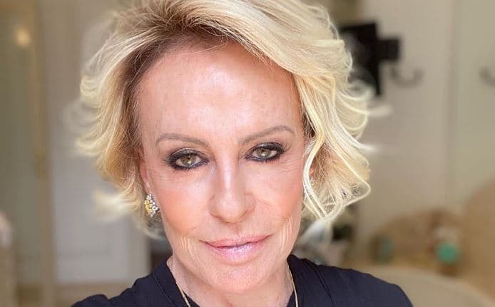 Ana Maria Braga fez 20 anos na TV Globo (Foto: Reprodução/Instagram) Ana Maria Braga fez 20 anos na TV Globo (Foto: Reprodução/Instagram)