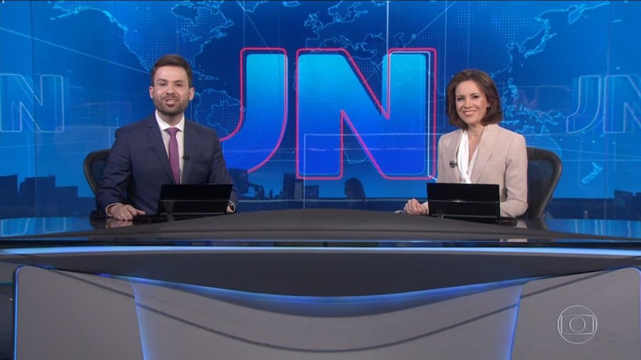 Apresentadora do JN cai no choro ao lembrar da mãe que faleceu a dois meses e causa grande comoção do público