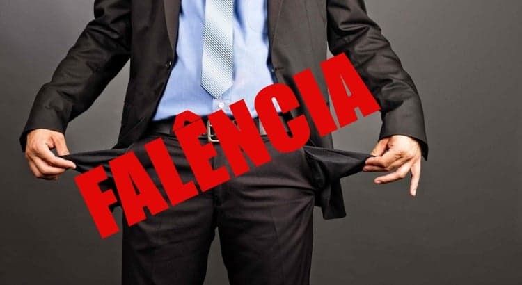 Falência e esquecimento; veja lista bombástica de famosos que estão comendo o pão que o Diabo amassou