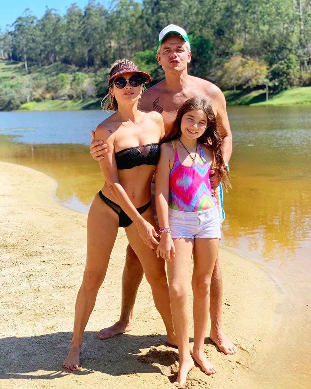 Flávia Alessandra, Otaviano Costa e Olívia (Foto: Reprodução/Instagram)