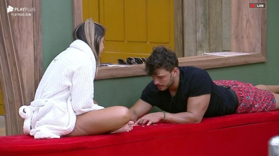 A Fazenda 2019: Lucas Viana perde a paciência com Hariany e dispara: "Burra demais"
