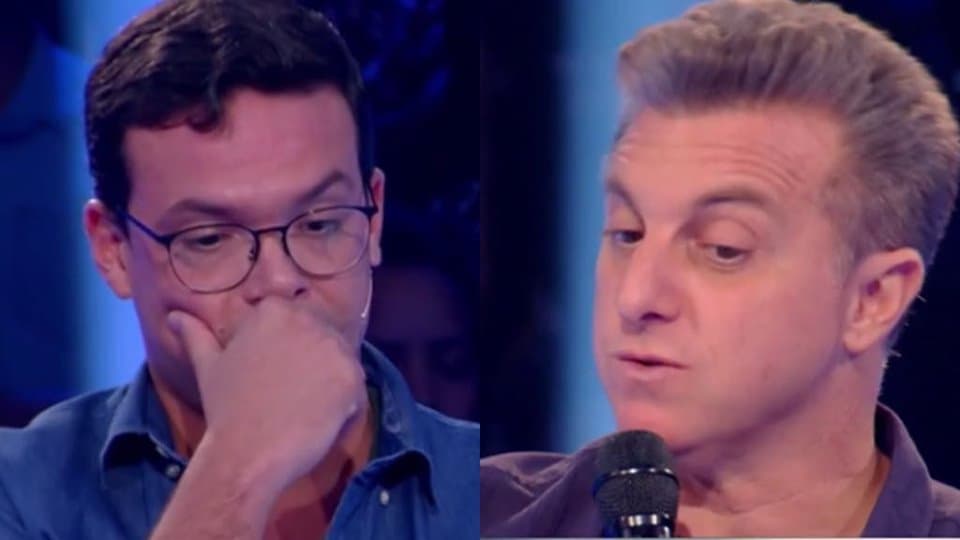 Luciano Huck fala demais e atrapalha participante à três perguntas do R$1 Milhão na Globo