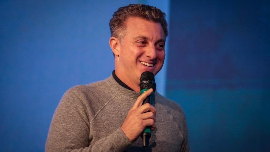 'Amor de Mãe' investe em Luciano Huck como ator e apresentador se torna herói de novela