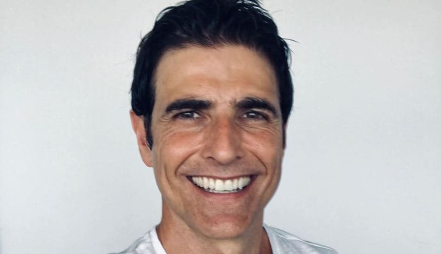 Reynaldo Gianecchini tem namoro com fotógrafo anunciado e causa enorme desespero na Globo
