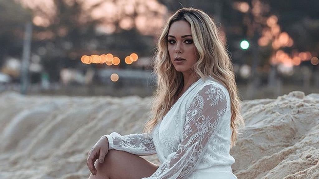 Tânia Mara, após se separar de diretor da Globo, surge em foto intrigante:"Deixar para trás"