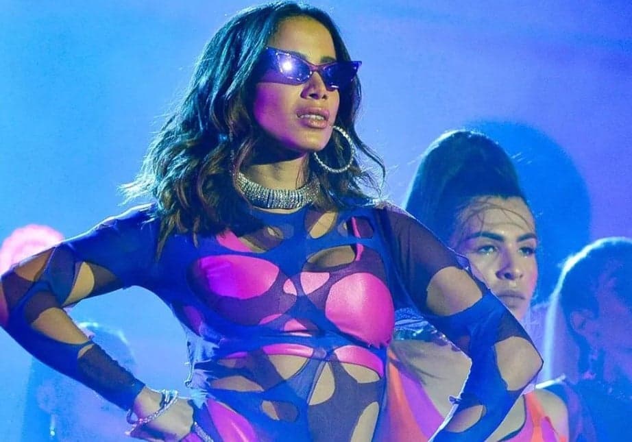 Anitta quebra o silêncio e expõe preconceito para todo o Brasil após apresentação histórica