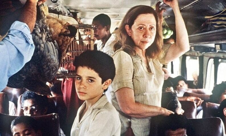 Ator que contracenou com Fernanda Montenegro em Central do Brasil cresceu e mudou radicalmente; veja