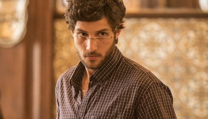 Danilo (Chay Suede) em Amor de Mãe (Foto: Globo/João Cotta)