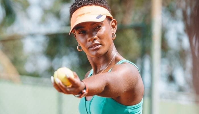 Amor de Mãe: Erika Januza fala sobre a oportunidade de viver uma atleta, racismo e relação com Regina Casé