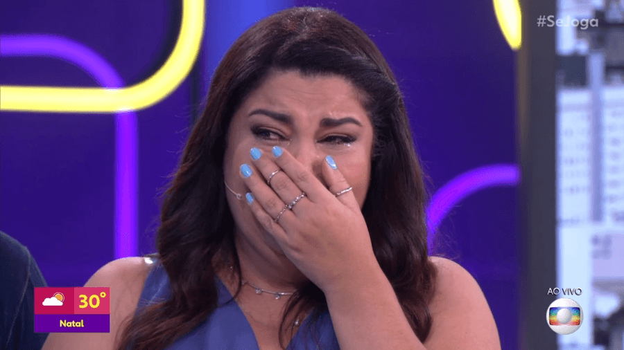 Fabiana Karla escancara momento de desespero após alisar o cabelo e ficar careca: "Tive que raspar"