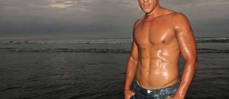 Vaza vídeo bombástico de ex-BBB famoso completamente pelado