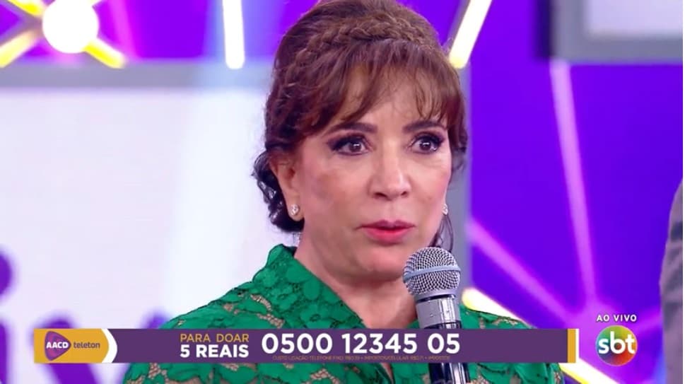 Iris Abravanel sobe ao palco para pedir doações e minutos depois Teleton bate recorde de doações