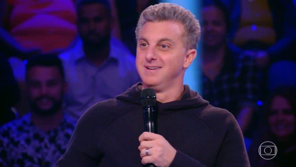 Luciano Huck é pego de surpresa na Globo se assusta em pleno palco e motivo repercute