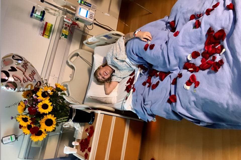Miley Cyrus é hospitalizada às pressas e estado preocupante vem à tona