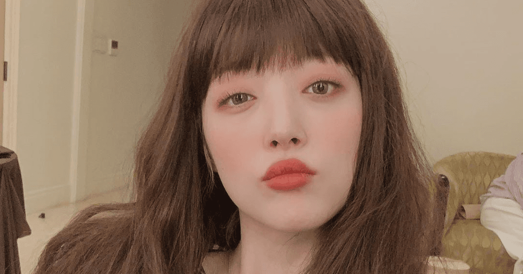 Após suicídio da cantora K_Pop Sulli, lei é criada para tentar acabar com o bullyin virtual (Foto: Reprodução) Após suicídio da cantora K_Pop Sulli, lei é criada para tentar acabar com o bullyin virtual (Foto: Reprodução)