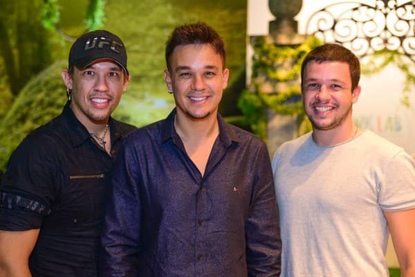 Após Sandy e Junior, KLB anuncia retorno em turnê de reencontro e detalhes são revelados