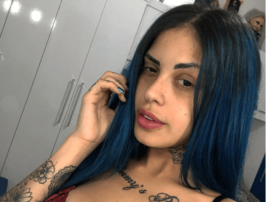 Tati Zaqui abusa da sensualidade em foto sexy, mostra mamilo e viraliza: "Peitinho''