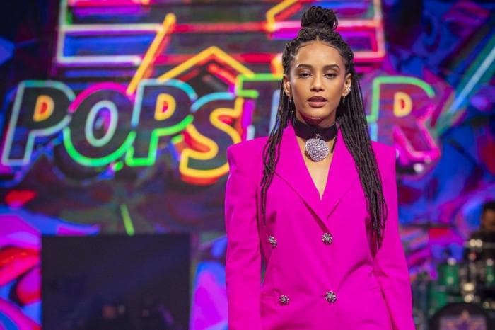 Popstar: Jurado comete gafe grave, dá nota baixa 'sem querer' e recebe bronca de Taís Araújo