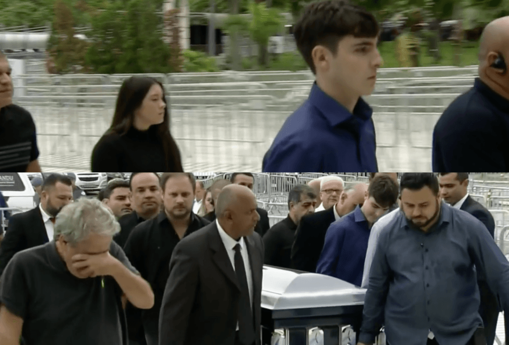 Caixão de Gugu chega junto com mãe, familiares e atitude do filho do apresentador corta o coração de todos