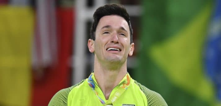 Diego Hypolito é esculachado após aparecer ao lado de Michele Bolsonaro e atleta reage de forma inesperada