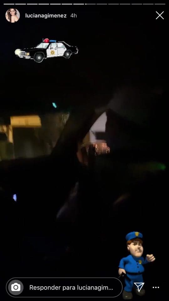 Luciana Gimenez posta Instagram Stories em viatura (Reprodução: Instagram) Luciana Gimenez posta Instagram Stories em viatura (Reprodução: Instagram)