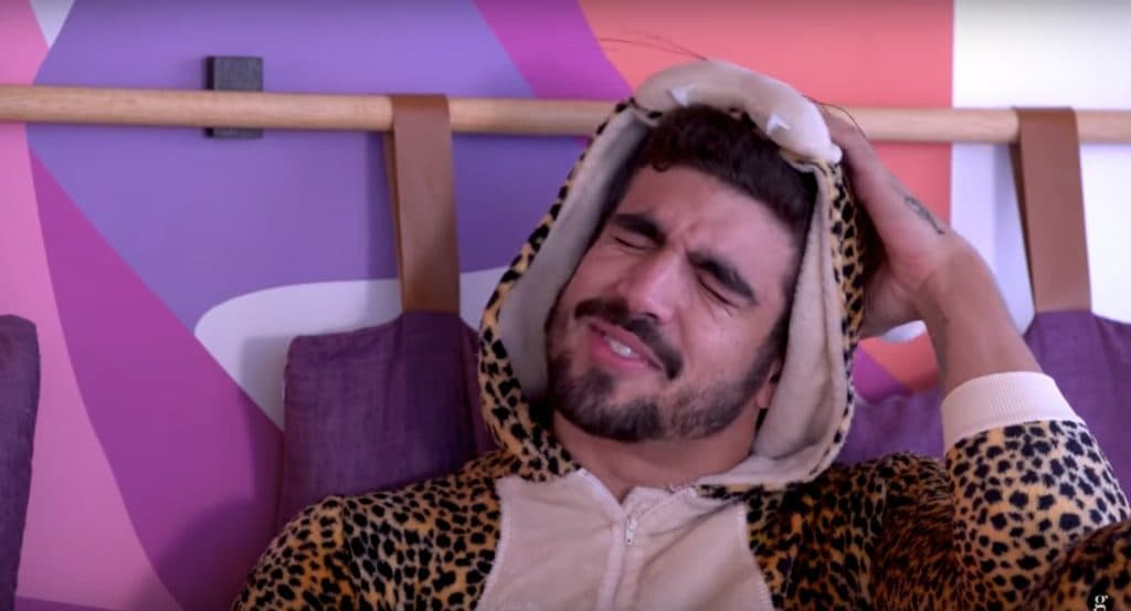 Caio Castro foge de perguntas sobre relacionamento