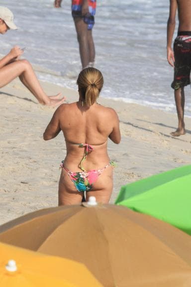 http://tvfoco.uai.com.br/wp-content/uploads/2015/05/Daniela-Mercury.jpg