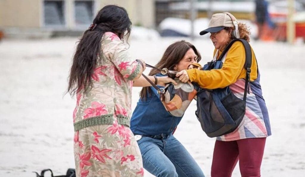 Amor de Mãe exibe segundo capítulo, leva público ao delírio e é destaque no mundo: "Cenas pesadas"