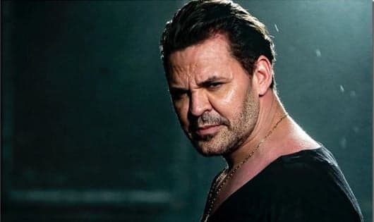 Eduardo Costa teria se recusado a atender fãs em show e gera revolta