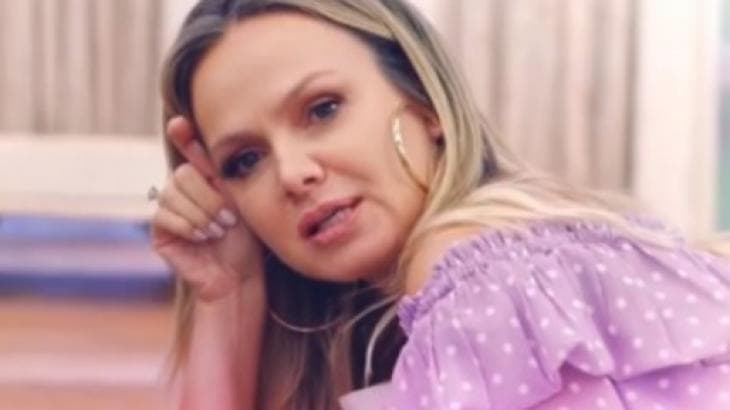 Eliana tem casa invadida por macaquinhos e mostra tudo