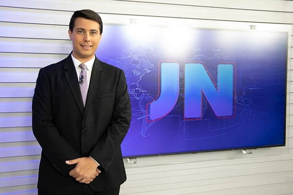 Giovanni Spinucci apresentará o Jornal Nacional, da TV Globo (Foto: Reprodução/Instagram) Giovanni Spinucci apresentará o Jornal Nacional, da TV Globo (Foto: Reprodução/Instagram)
