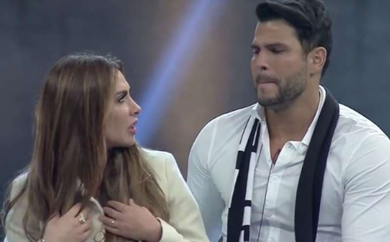 Nicole Bahls após briga feia e anúncio de separação, faz nova revelação sobre relação com Marcelo Bimbi