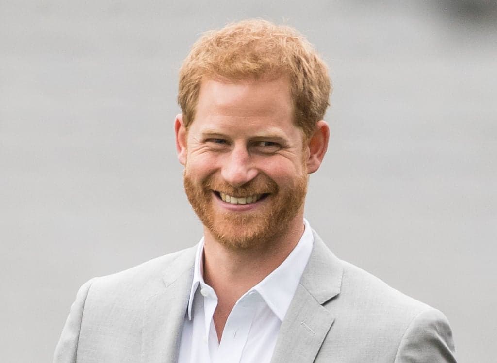 Após briga feia com Meghan Markle, príncipe Harry é elogiado por jovem e situação foge de controle