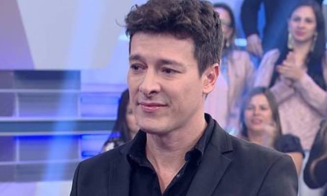 Rodrigo Faro é cotado para mudar de emissora e nega