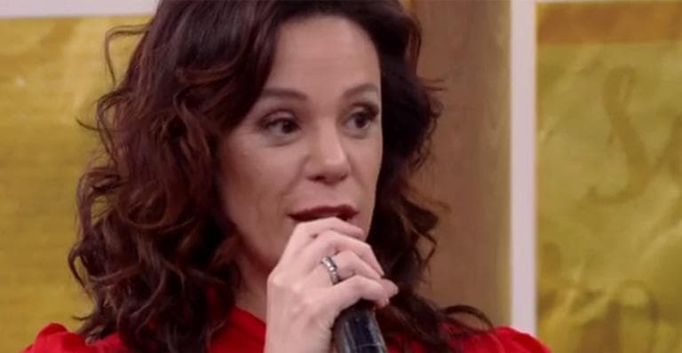 Vanessa Gerbelli revela as dificuldades do namoro à distância com famoso ator: "mexe com nossas fantasias"