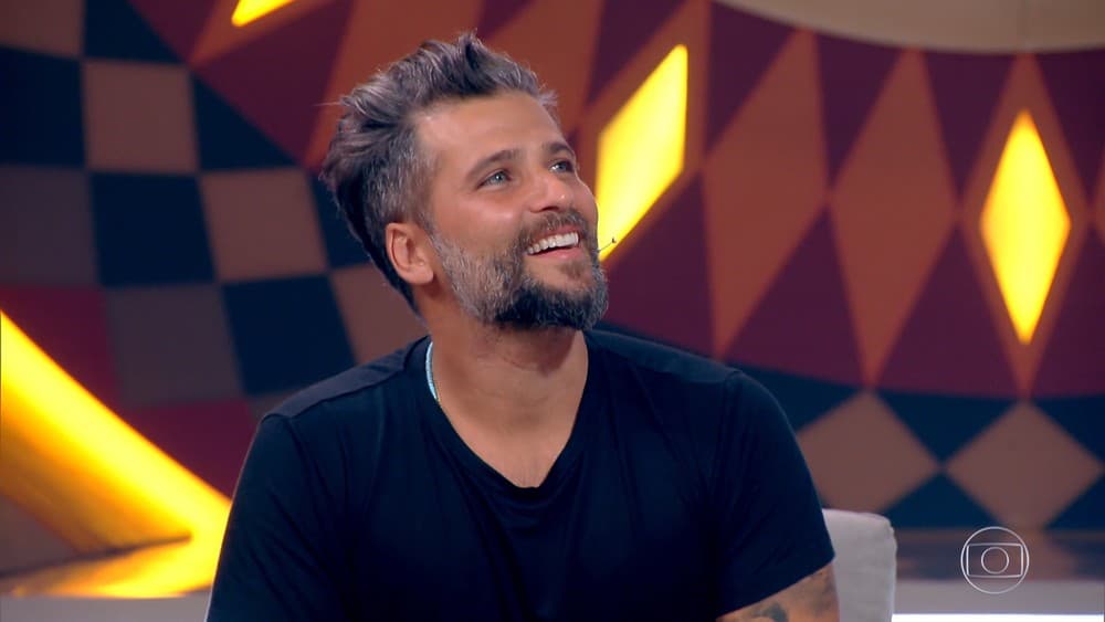 Bruno Gagliasso anuncia novos filhos meses após adoção e número impressiona
