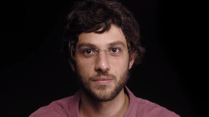 Chay Suede será filho de Adriana Esteves em Amor de Mãe Chay Suede será filho de Adriana Esteves em Amor de Mãe