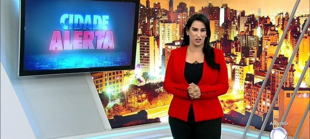Fabíola Gadelha é obrigada a abandonar cargo importante na Record após ter vida ceifada: "Tentaram me matar"